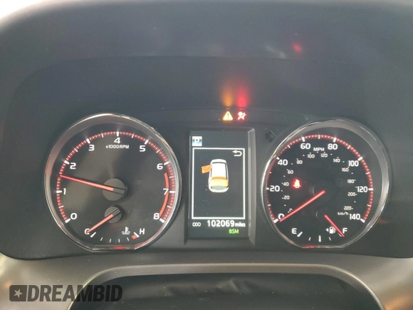 2016 Toyota RAV4 SE with VIN JTMJFREV0GD190302, listed as a Copart auction lot 59330345 with 102,069 mi miles and Salvage title. Bid and sale history available at DreamBid. Image 9.