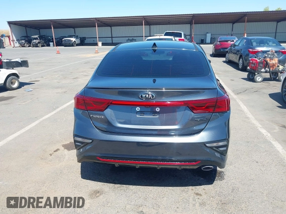 2020 Kia Forte GT-Line z VIN 3KPF34AD4LE180606, wystawiony jako IAAI lot #42311974 z przebiegiem 46 088 mil mil oraz . Historia ofert i sprzedaży dostępna na DreamBid. Obrazek 16.