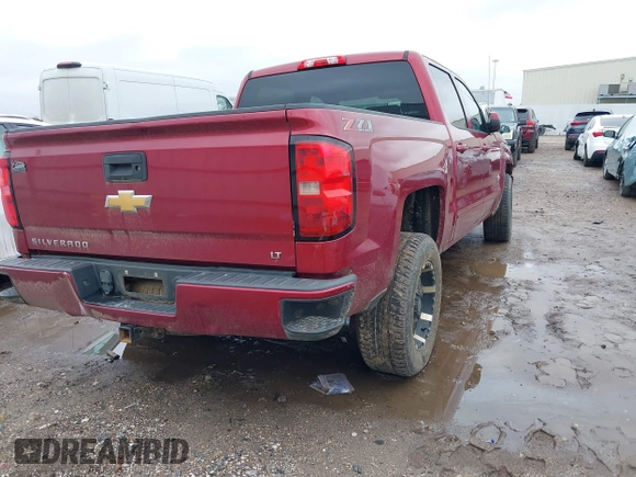 2018 Chevrolet Silverado 1500 LT with VIN 3GCUKREC5JG387905, listed as a IAAI auction lot 41392528 with 96,087 mi miles. Bid and sale history available at carsss.com. Image 4.