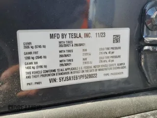 2023 Tesla Model S Plaid z VIN 5YJSA1E61PF528022, wystawiony jako Copart lot #53088135 z przebiegiem Nie podano mil oraz Czysty tytuł • Clean title. Historia ofert i sprzedaży dostępna na DreamBid. Obrazek 15.