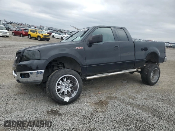 2004 Ford F-150 XLT with VIN 1FTPX14564NA15018, listed as a Copart auction lot 45190465 with 0 mi miles and Salvage Title. Bid and sale history available at carsss.com. Image 1.