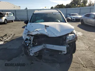 2017 Jeep Compass Sport z VIN 1C4NJCBA3HD147413, wystawiony jako Copart lot #52824965 z przebiegiem 100 072 mil mil oraz Szkoda całkowita • Salvage title. Historia ofert i sprzedaży dostępna na DreamBid. Obrazek 5.