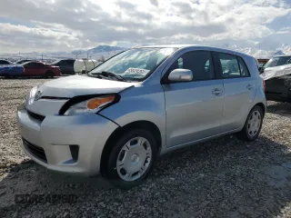 2009 Scion xD z VIN JTKKU10479J044843, wystawiony jako Copart lot #49253565 z przebiegiem 224 776 mil mil oraz Szkoda całkowita • Salvage title. Historia ofert i sprzedaży dostępna na DreamBid. Obrazek 1.