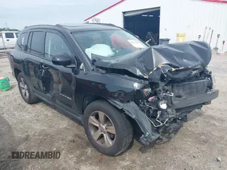 2016 Jeep Compass Latitude with VIN 1C4NJDEB2GD746067, listed as a IAAI auction lot 40512860 with 119,360 mi miles. Bid and sale history available at carsss.com. Image 1.