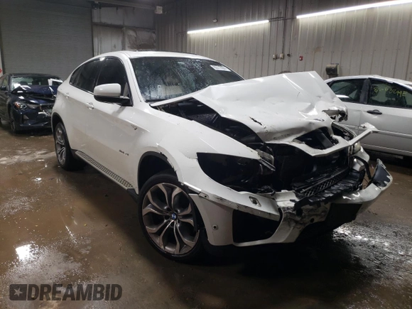 2013 BMW X6 xDrive50i z VIN 5UXFG8C53DL591536, wystawiony jako Copart lot #82219394 z przebiegiem 191 439 mil mil oraz Szkoda całkowita • Salvage title. Historia ofert i sprzedaży dostępna na DreamBid. Obrazek 4.