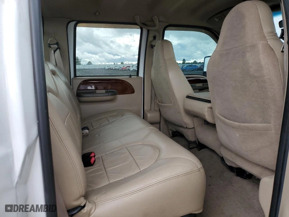 2000 Ford Super Duty F-250 XL with VIN 1FTNW21FXYEE06157, listed as a Copart auction lot 51273275 with 290,990 mi miles and Salvage Title. Bid and sale history available at carsss.com. Image 10.