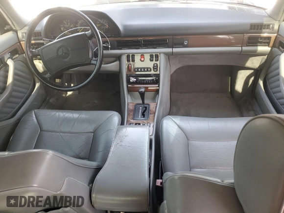 1990 Mercedes-Benz 300 with VIN WDBCA24D3LA509032, listed as a Copart auction lot 48485195 with 110,868 mi miles and Clean Title. Bid and sale history available at DreamBid. Image 8.
