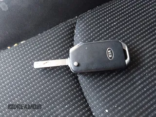 2019 Kia Forte LXS z VIN 3KPF24AD2KE098665, wystawiony jako IAAI lot #42623214 z przebiegiem 124 857 mil mil oraz . Historia ofert i sprzedaży dostępna na DreamBid. Obrazek 11.