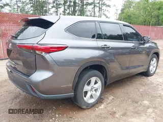 2021 Toyota Highlander L with VIN 5TDCZRAH2MS055113, listed as a IAAI auction lot 41947641 with 58,245 mi miles and . Bid and sale history available at DreamBid. Image 4.