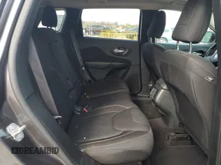 2016 Jeep Cherokee Altitude with VIN 1C4PJLCS2GW288623, listed as a Copart auction lot 50510385 with 124,703 mi miles and Clean Title. Bid and sale history available at carsss.com. Image 11.