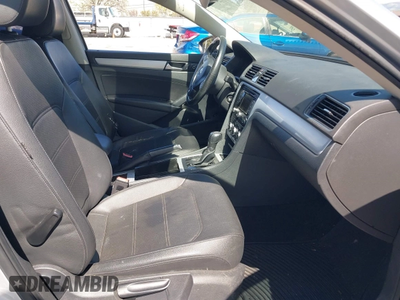 2012 Volkswagen Passat SE z VIN 1VWBP7A36CC068499, wystawiony jako IAAI lot #41932731 z przebiegiem 208 896 mil mil oraz . Historia ofert i sprzedaży dostępna na DreamBid. Obrazek 5.