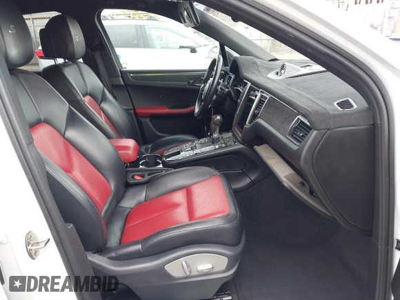 2015 Porsche Macan S z VIN WP1AB2A58FLB72531, wystawiony jako IAAI lot #41776023 z przebiegiem 120 294 mil mil oraz . Historia ofert i sprzedaży dostępna na DreamBid. Obrazek 5.
