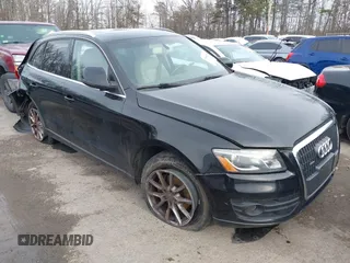 2012 Audi Q5 2.0T Premium Plus with VIN WA1LFAFPXCA018942, listed as a IAAI auction lot 39391298 with 1 mi miles. Bid and sale history available at carsss.com. Image 1.