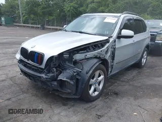 2011 BMW X5 50i with VIN 5UXZV8C55BL419654, listed as a IAAI auction lot 42752609 with 204,677 mi miles and . Bid and sale history available at DreamBid. Image 2.