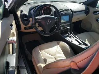 2006 Mercedes-Benz SLK 280 z VIN WDBWK54F36F093584, wystawiony jako Copart lot #51531255 z przebiegiem 155 165 mil mil oraz Tytuł czysty. Historia ofert i sprzedaży dostępna na DreamBid. Obrazek 8.