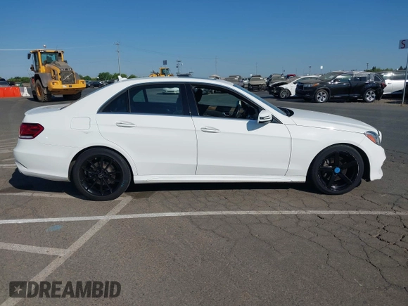 2014 Mercedes-Benz E 350 Sport with VIN WDDHF5KB9EA934467, listed as a IAAI auction lot 42773452 with 168,416 mi miles and . Bid and sale history available at DreamBid. Image 13.