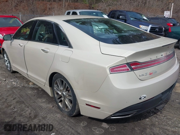 2014 Lincoln MKZ with VIN 3LN6L2J9XER803301, listed as a IAAI auction lot 41740792 with 170,376 mi miles. Bid and sale history available at carsss.com. Image 3.