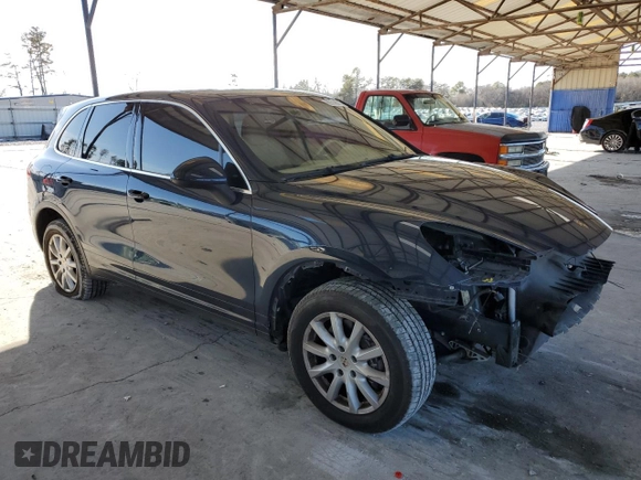 2013 Porsche Cayenne z VIN WP1AA2A24DLA07551, wystawiony jako Copart lot #89339995 z przebiegiem 126 243 mil mil oraz Szkoda całkowita • Salvage title. Historia ofert i sprzedaży dostępna na DreamBid. Obrazek 4.