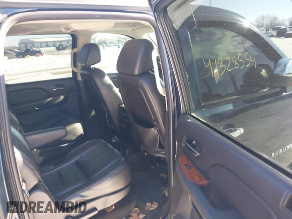 2008 Chevrolet Suburban Commercial with VIN 1GNFK16368J110091, listed as a IAAI auction lot 41328554 with 257,432 mi miles. Bid and sale history available at carsss.com. Image 8.