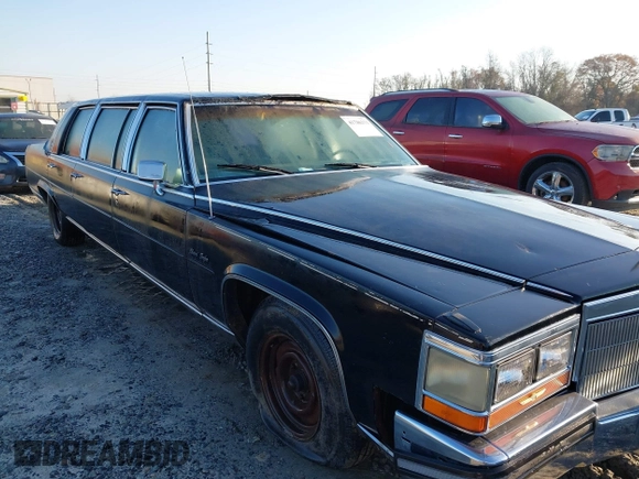 1986 Cadillac Fleetwood z VIN 1G6DW69Y7G9732954, wystawiony jako IAAI lot #41780373 z przebiegiem 61 222 mil mil oraz . Historia ofert i sprzedaży dostępna na DreamBid. Obrazek 6.