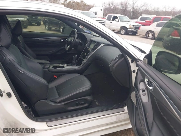 2018 Infiniti Q60 3.0t LUXE with VIN JN1EV7EK8JM340276, listed as a IAAI auction lot 41464169 with 102,866 mi miles. Bid and sale history available at carsss.com. Image 5.