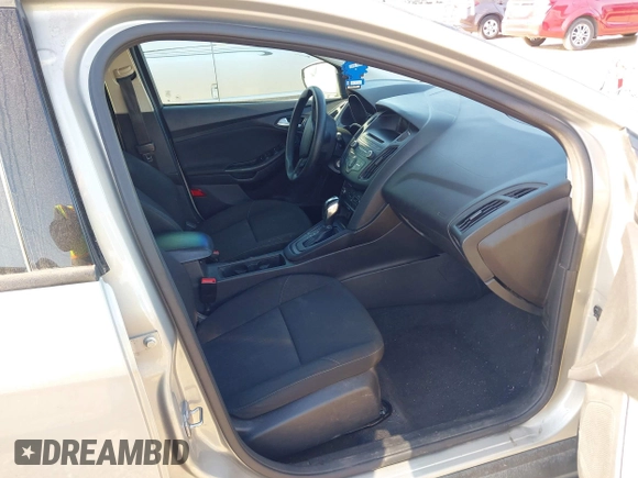 2015 Ford Focus SE with VIN 1FADP3K23FL261021, listed as a IAAI auction lot 42014802 with 157,283 mi miles. Bid and sale history available at carsss.com. Image 5.