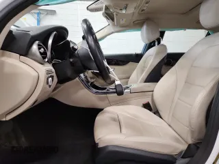 2019 Mercedes-Benz C 300 with VIN 55SWF8EB4KU301052, listed as a Copart auction lot 58484355 with 52,917 mi miles and Salvage title. Bid and sale history available at DreamBid. Image 7.