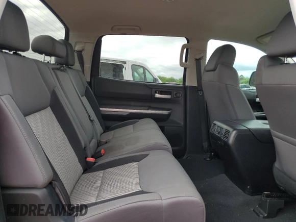 2014 Toyota Tundra 4WD Truck SR5 with VIN 5TFDW5F17EX334666, listed as a Copart auction lot 70492494 with 159,199 mi miles and Salvage Title. Bid and sale history available at carsss.com. Image 10.