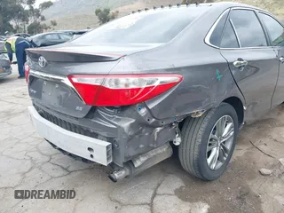 2017 Toyota Camry XLE with VIN 4T1BF1FKXHU389929, listed as a IAAI auction lot 42051551 with 98,285 mi miles. Bid and sale history available at carsss.com. Image 6.