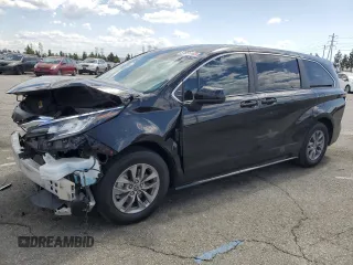 2023 Toyota Sienna LE z VIN 5TDKRKEC5PS163196, wystawiony jako Copart lot #51851465 z przebiegiem 50 203 mil mil oraz Szkoda całkowita • Salvage title. Historia ofert i sprzedaży dostępna na DreamBid. Obrazek 1.