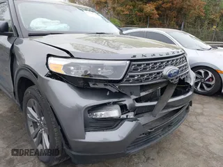 2021 Ford Explorer XLT with VIN 1FMSK8DH1MGB57403, listed as a IAAI auction lot 41934932 with 33,649 mi miles. Bid and sale history available at carsss.com. Image 6.