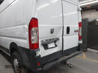 2019 Ram ProMaster Cargo with VIN 3C6TRVBG5KE549723, listed as a IAAI auction lot 41034244 with Not Provided miles and . Bid and sale history available at carsss.com. Image 6.