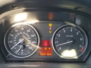 2009 BMW 3 Series 328i z VIN WBAPH57519NL78699, wystawiony jako Copart lot #48189495 z przebiegiem 120 997 mil mil oraz Szkoda całkowita • Salvage title. Historia ofert i sprzedaży dostępna na DreamBid. Obrazek 9.