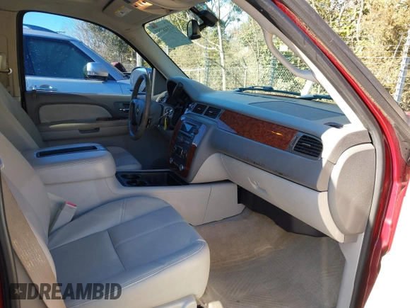 2007 Chevrolet Avalanche LTZ with VIN 3GNFK123X7G135629, listed as a IAAI auction lot 41348757 with 240,170 mi miles and . Bid and sale history available at DreamBid. Image 5.