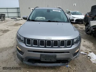 2017 Jeep Compass Latitude with VIN 3C4NJCBB3HT632878, listed as a Copart auction lot 51684305 with 162,845 mi miles and Non Repairable. Bid and sale history available at carsss.com. Image 5.
