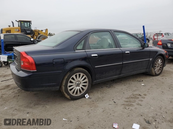 2006 Volvo S80 with VIN YV1TS592561441631, listed as a Copart auction lot 44127585 with 215,682 mi miles and Salvage title. Bid and sale history available at DreamBid. Image 3.