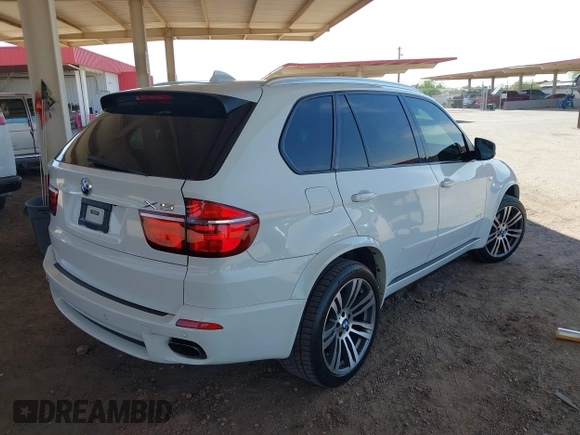 2013 BMW X5 xDrive50i with VIN 5UXZV8C53D0C17368, listed as a IAAI auction lot 42505100 with 86,497 mi miles and . Bid and sale history available at DreamBid. Image 4.