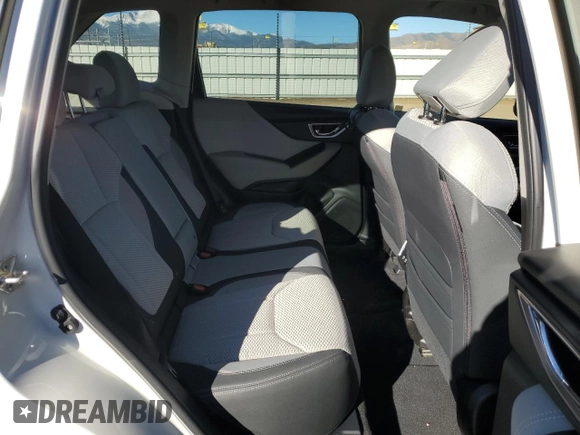 2021 Subaru Forester Premium z VIN JF2SKAJC1MH431330, wystawiony jako Copart lot #46652445 z przebiegiem 17 957 mil mil oraz Szkoda całkowita • Salvage title. Historia ofert i sprzedaży dostępna na DreamBid. Obrazek 10.