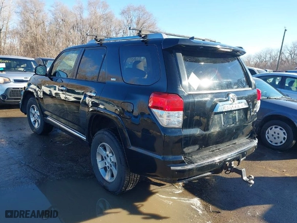2011 Toyota 4Runner Trail with VIN JTEBU5JR0B5066010, listed as a IAAI auction lot 41640144 with 300,349 mi miles. Bid and sale history available at carsss.com. Image 3.