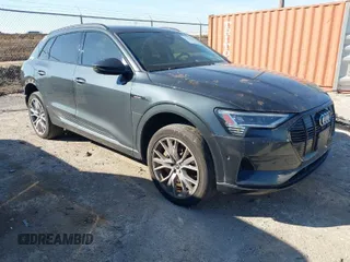 2021 Audi e-tron Chronos с VIN WA1VABGE1MB020908, выставлен на аукционе IAAI как лот 41576501 с пробегом 75 059 миль миль и . История ставок и продаж доступна на DreamBid. Изображение 1.