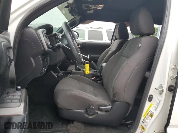 2017 Toyota Tacoma SR5 z VIN 5TFCZ5AN1HX113842, wystawiony jako Copart lot #60711285 z przebiegiem 124 799 mil mil oraz Szkoda całkowita • Salvage title. Historia ofert i sprzedaży dostępna na DreamBid. Obrazek 7.