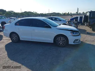 2018 Volkswagen Jetta 1.4T SE with VIN 3VWDB7AJXJM225016, listed as a IAAI auction lot 41309884 with 57,773 mi miles. Bid and sale history available at carsss.com. Image 1.