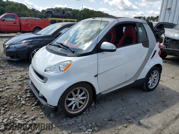 2009 Smart fortwo Passion with VIN WMEEK31X69K212370, listed as a Copart auction lot 67723684 with 68,232 mi miles and Salvage Title. Bid and sale history available at carsss.com. Image 1.