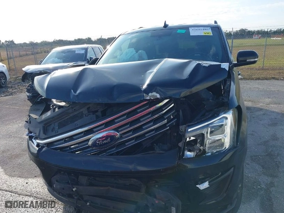 2018 Ford Expedition Max XLT with VIN 1FMJK1HT5JEA05813, listed as a IAAI auction lot 37641486 with NaN miles. Bid and sale history available at carsss.com. Image 11.