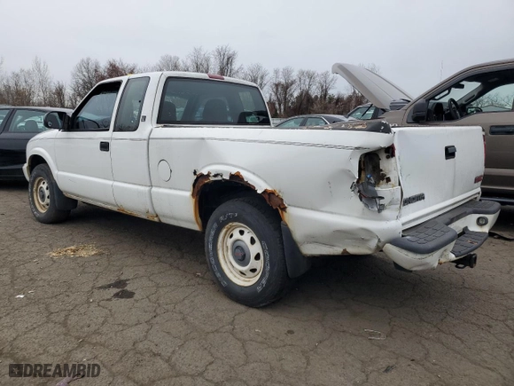2001 GMC Sonoma SLS w/1SH Pkg with VIN 1GTDT19W618217027, listed as a Copart auction lot 87254654 with 162,109 mi miles and Salvage Title. Bid and sale history available at carsss.com. Image 2.