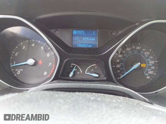 2012 Ford Focus SE with VIN 1FAHP3F25CL122340, listed as a IAAI auction lot 42070565 with 186,662 mi miles. Bid and sale history available at carsss.com. Image 7.