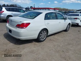 2006 Toyota Avalon XL with VIN 4T1BK36B76U166901, listed as a IAAI auction lot 41929549 with 260,650 mi miles. Bid and sale history available at carsss.com. Image 4.