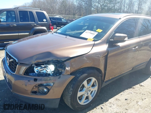 2010 Volvo XC60 3.2L with VIN YV4982DL5A2072427, listed as a IAAI auction lot 41779880 with 94,333 mi miles. Bid and sale history available at carsss.com. Image 6.