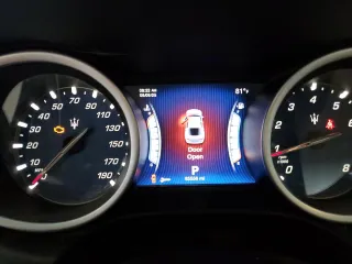 2015 Maserati Ghibli z VIN ZAM57XSA2F1146396, wystawiony jako Copart lot #56568585 z przebiegiem 85 556 mil mil oraz Szkoda całkowita • Salvage title. Historia ofert i sprzedaży dostępna na DreamBid. Obrazek 9.