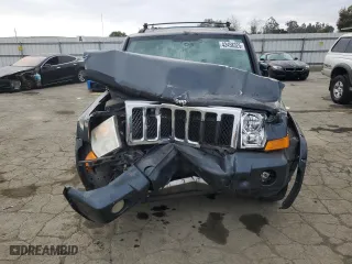 2008 Jeep Commander Overland with VIN 1J8HG68278C152920, listed as a Copart auction lot 42458325 with 204,395 mi miles and Salvage Title. Bid and sale history available at carsss.com. Image 5.